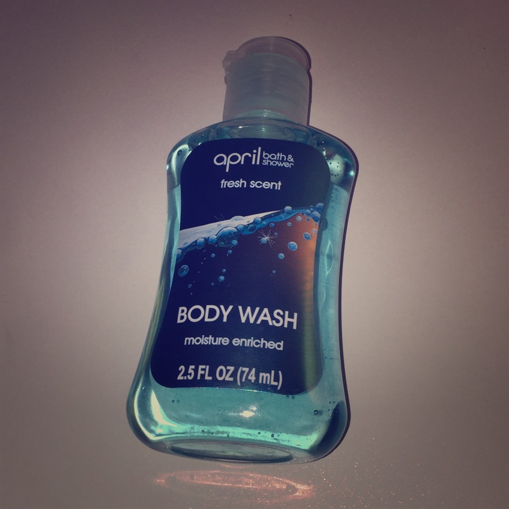 I am sell a new body wash I it a fresh scent